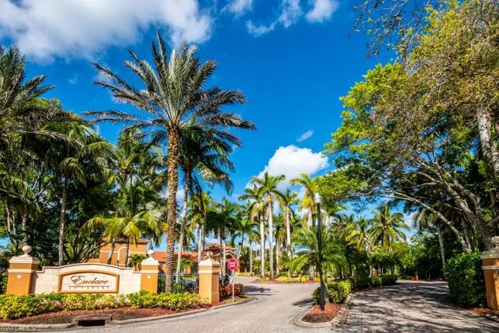 1240  Wildwood Lakes  BLVD, Naples, FL 34104