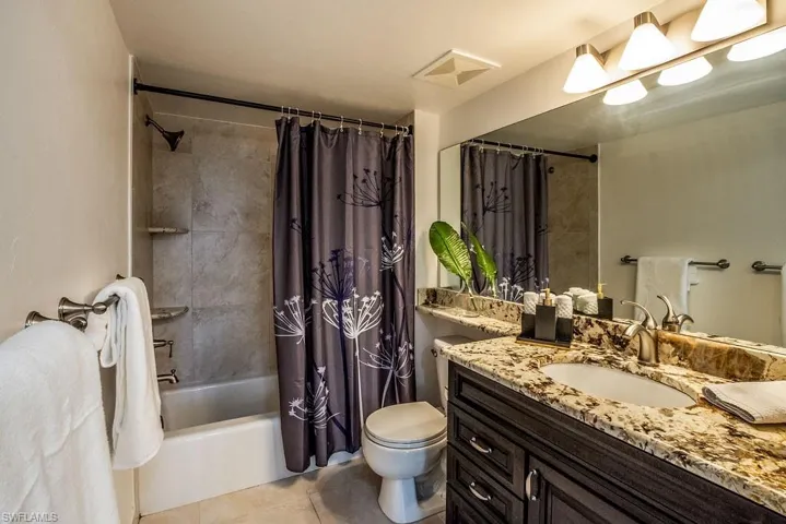 1240  Wildwood Lakes  BLVD, Naples, FL 34104