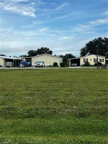 864  Yacht Club NW WAY, MOORE HAVEN, FL 33471