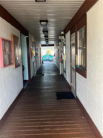 864  Yacht Club NW WAY, MOORE HAVEN, FL 33471