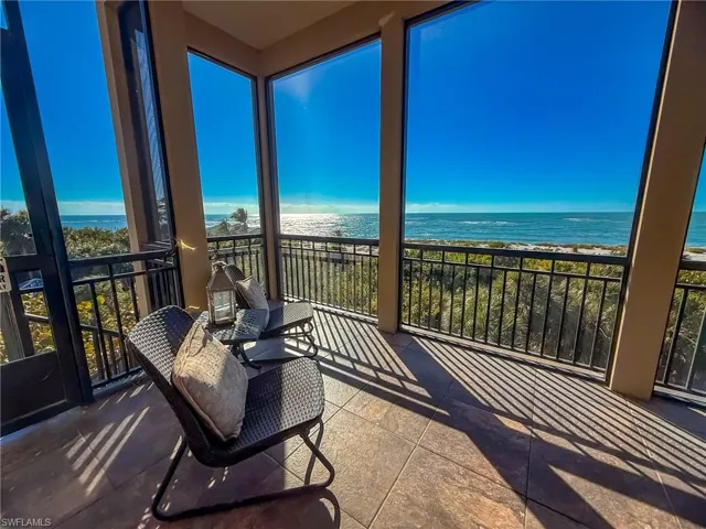 Covered Porch with Amazing Views