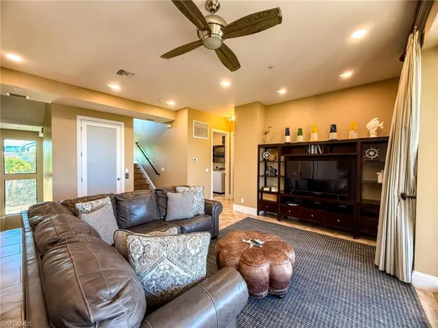 Den/Entertainment room