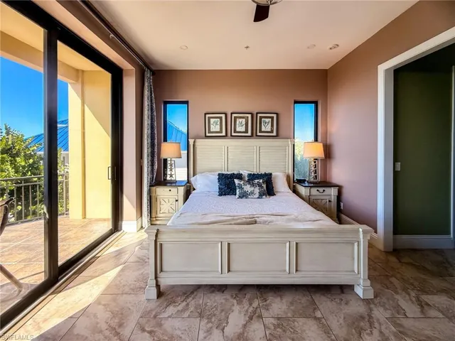 Gulf Facing bedroom with en suite bath