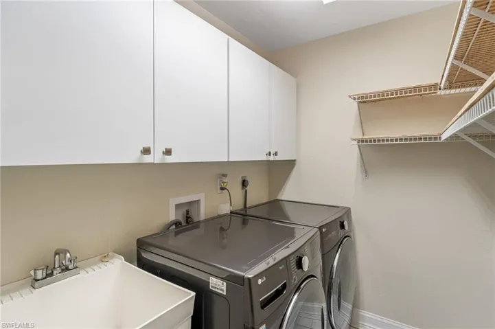 Washer and dryer stay