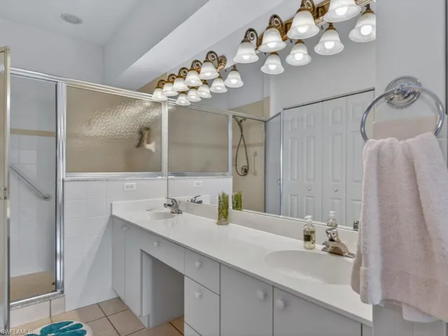 5210 Birmingham Dr 101, Naples, Florida 34110