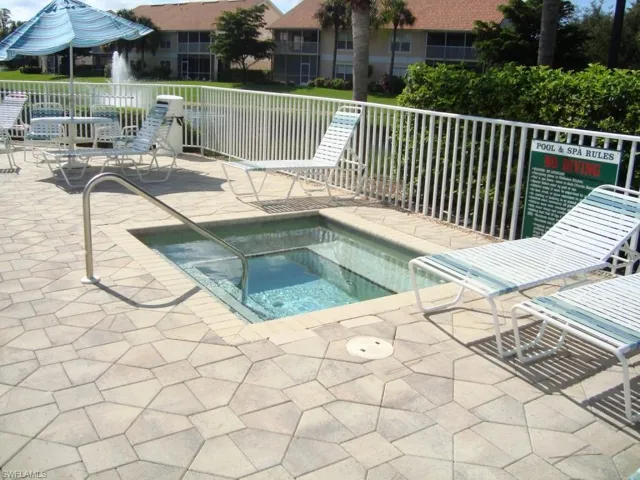5210 Birmingham Dr 101, Naples, Florida 34110
