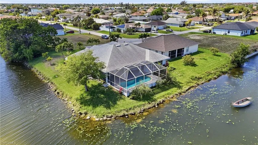 2103 Ne 5th Ter, Cape Coral, Florida 33909