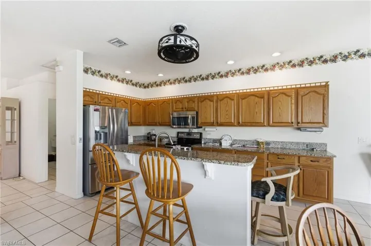 2103 Ne 5th Ter, Cape Coral, Florida 33909