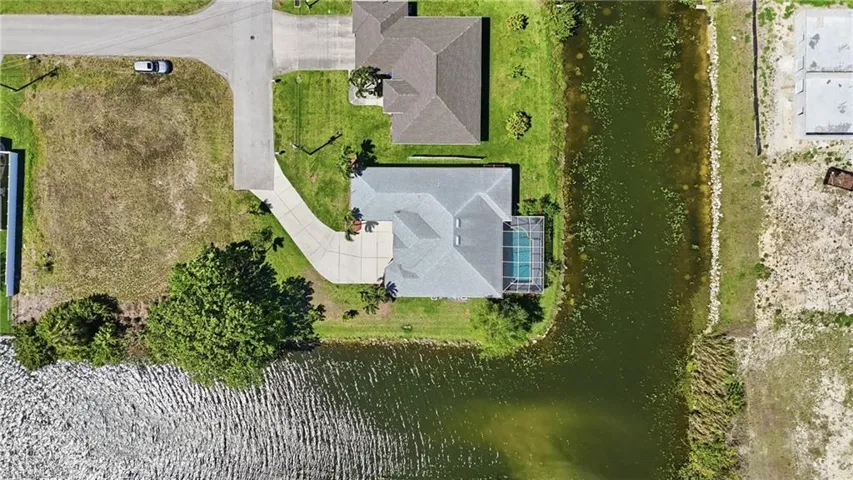 2103 Ne 5th Ter, Cape Coral, Florida 33909
