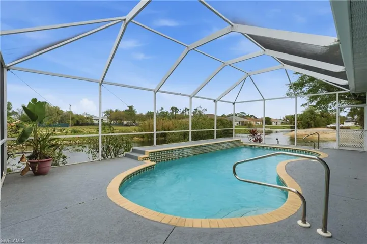 2103 Ne 5th Ter, Cape Coral, Florida 33909