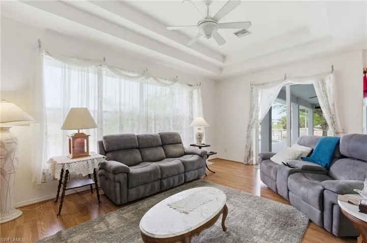 2103 Ne 5th Ter, Cape Coral, Florida 33909