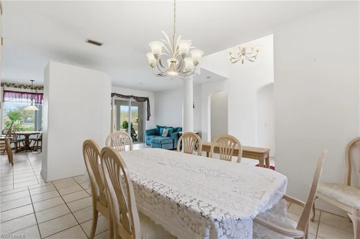 2103 Ne 5th Ter, Cape Coral, Florida 33909