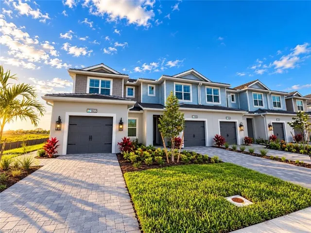 5022 Draco Cir, Naples, Florida 34120