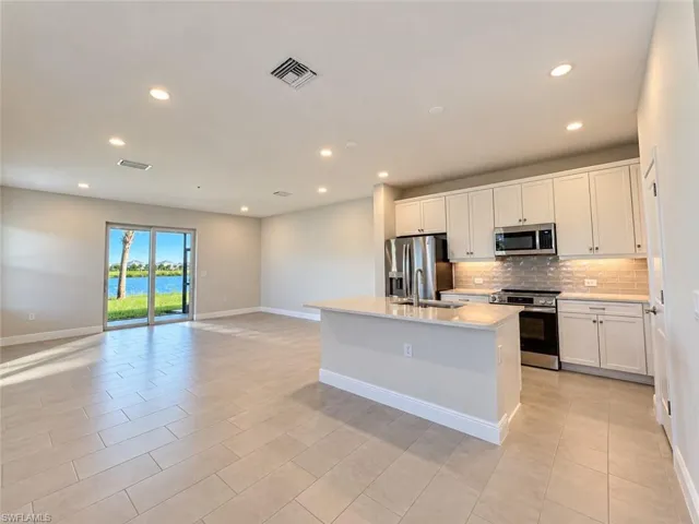 5022 Draco Cir, Naples, Florida 34120