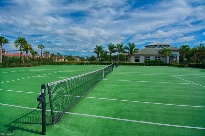 3245  Royal Gardens  AVE, Fort Myers, FL 33916
