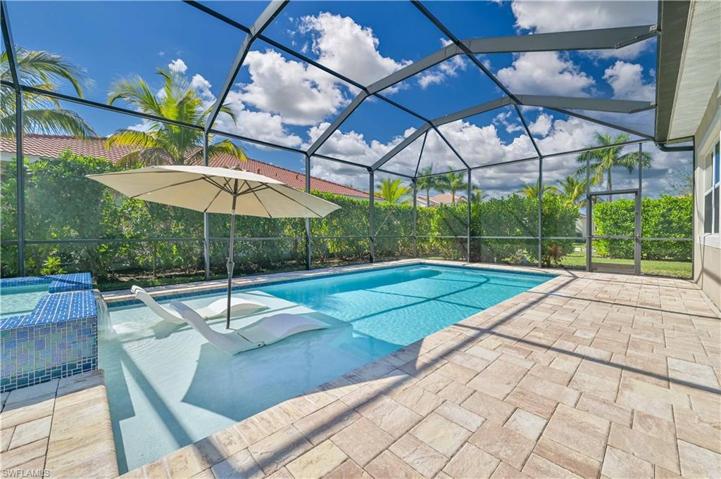3245  Royal Gardens  AVE, Fort Myers, FL 33916
