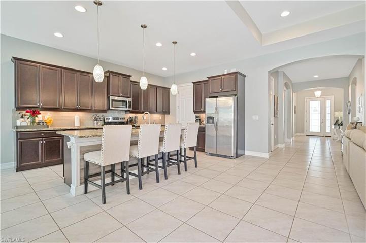 3245  Royal Gardens  AVE, Fort Myers, FL 33916