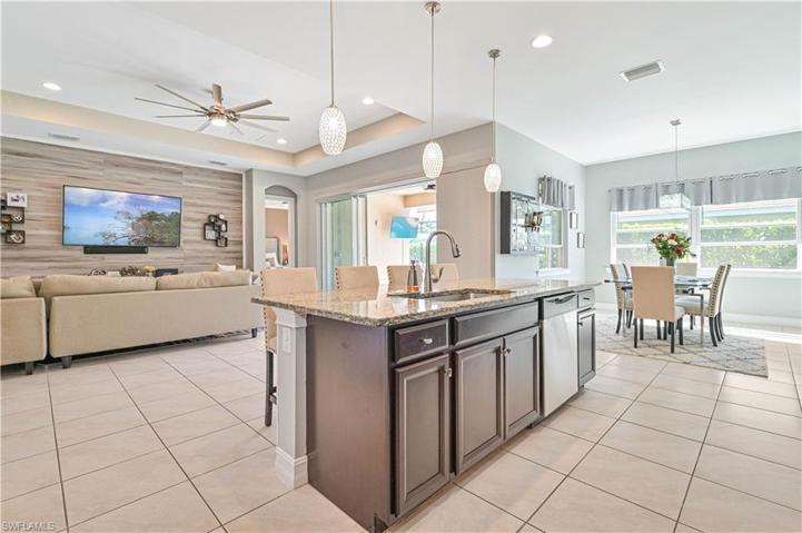 3245  Royal Gardens  AVE, Fort Myers, FL 33916