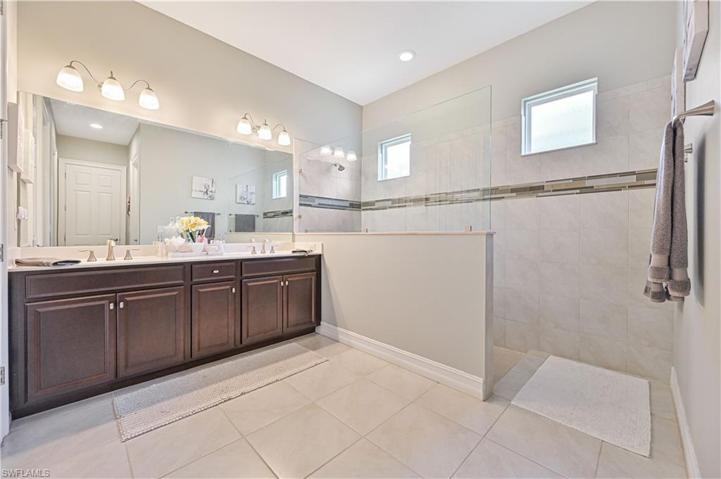 3245  Royal Gardens  AVE, Fort Myers, FL 33916