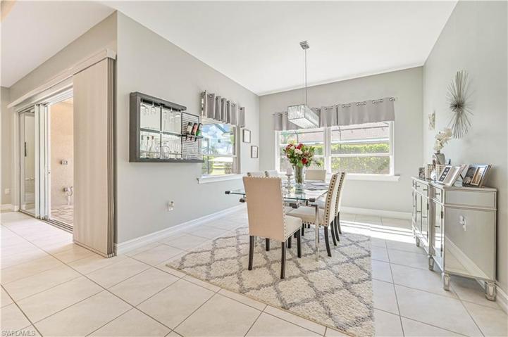 3245  Royal Gardens  AVE, Fort Myers, FL 33916