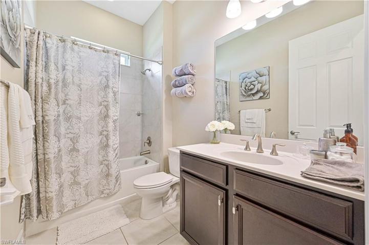 3245  Royal Gardens  AVE, Fort Myers, FL 33916