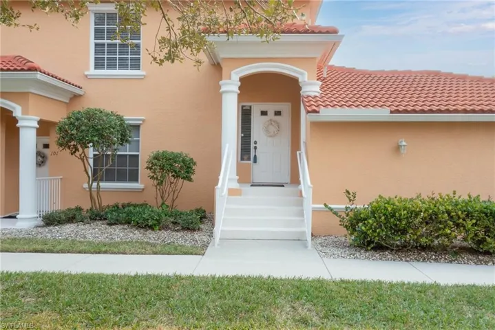 14011  Eagle Ridge Lakes  DR, Fort Myers, FL 33912