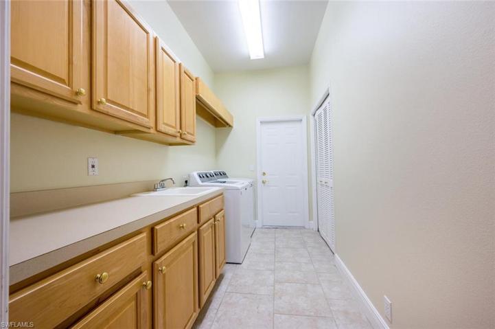 25091 Ridge Oak DR, BONITA SPRINGS FL 34134