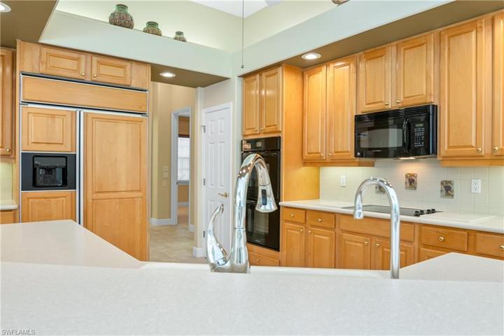 25091 Ridge Oak DR, BONITA SPRINGS FL 34134