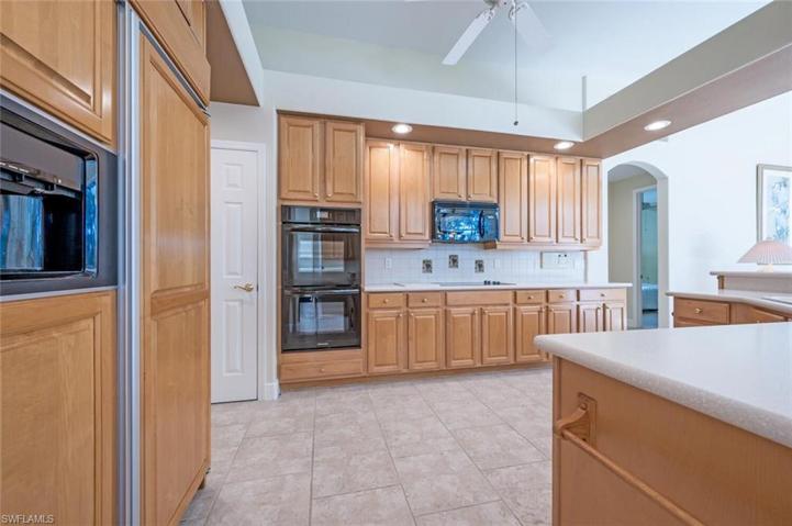 25091 Ridge Oak DR, BONITA SPRINGS FL 34134