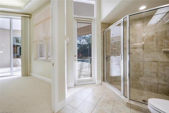 Pool bath / 2nd master bath