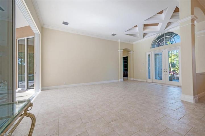 25091 Ridge Oak DR, BONITA SPRINGS FL 34134