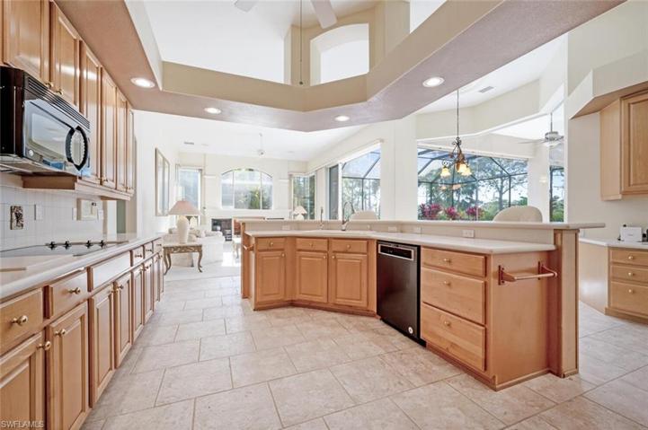 25091 Ridge Oak DR, BONITA SPRINGS FL 34134