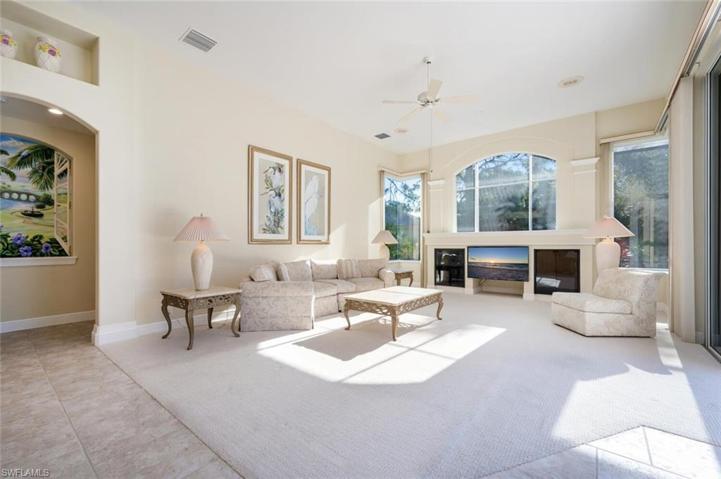 25091 Ridge Oak DR, BONITA SPRINGS FL 34134