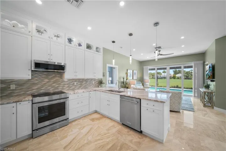 13661 Southampton Dr, Bonita Springs, Florida 34135