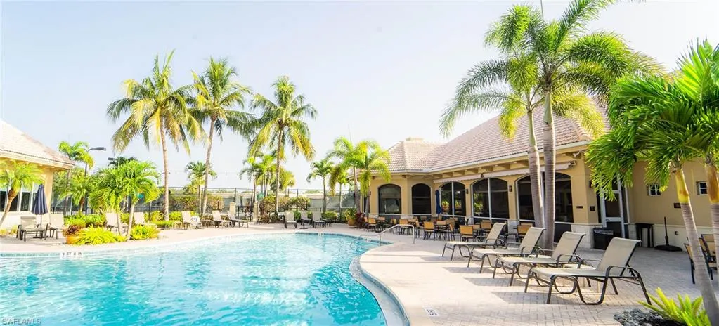 13661 Southampton Dr, Bonita Springs, Florida 34135