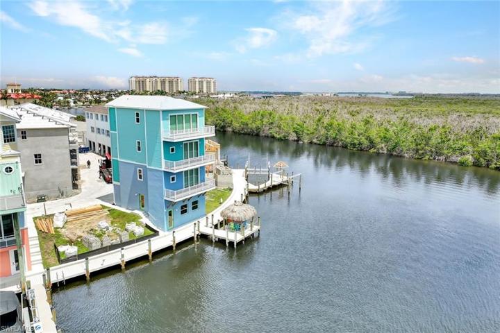 5838 Shell Cove DR, CAPE CORAL FL 33914