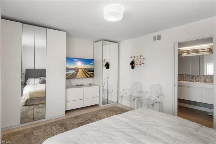 Tiled living area with baseboards