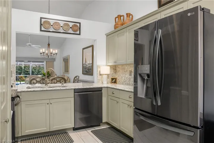 8501  Mustang  DR, Naples, FL 34113