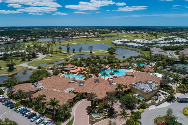 8501  Mustang  DR, Naples, FL 34113