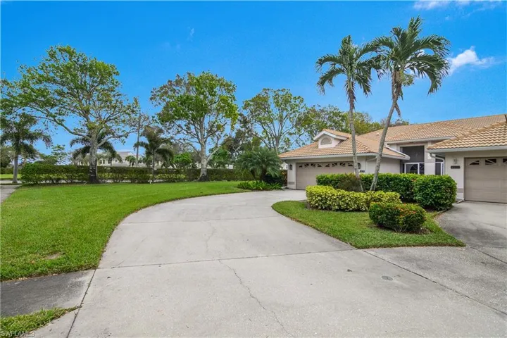 8501  Mustang  DR, Naples, FL 34113