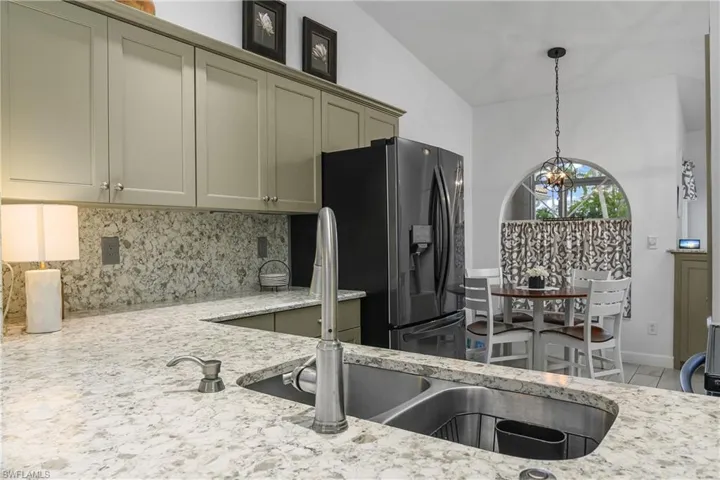 8501  Mustang  DR, Naples, FL 34113