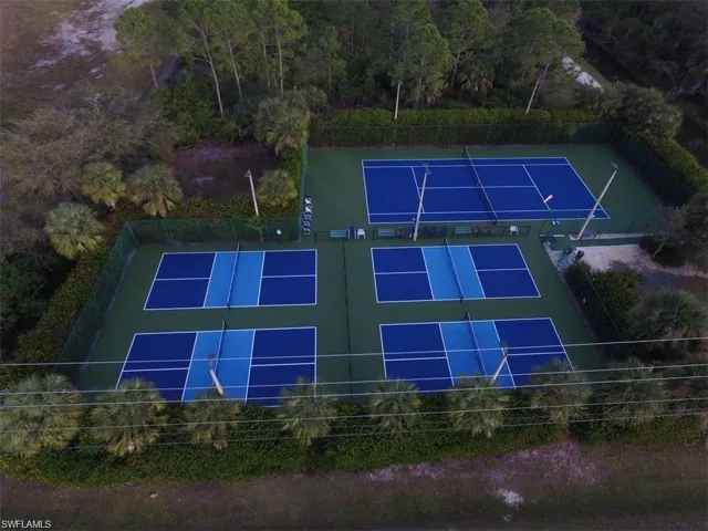Pickleball and tennis courts