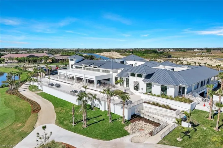 3695  Montreux  LN, Naples, FL 34114
