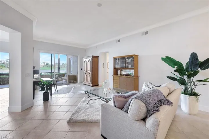 3695  Montreux  LN, Naples, FL 34114