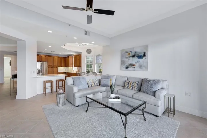 3695  Montreux  LN, Naples, FL 34114