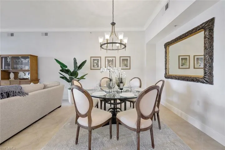 3695  Montreux  LN, Naples, FL 34114
