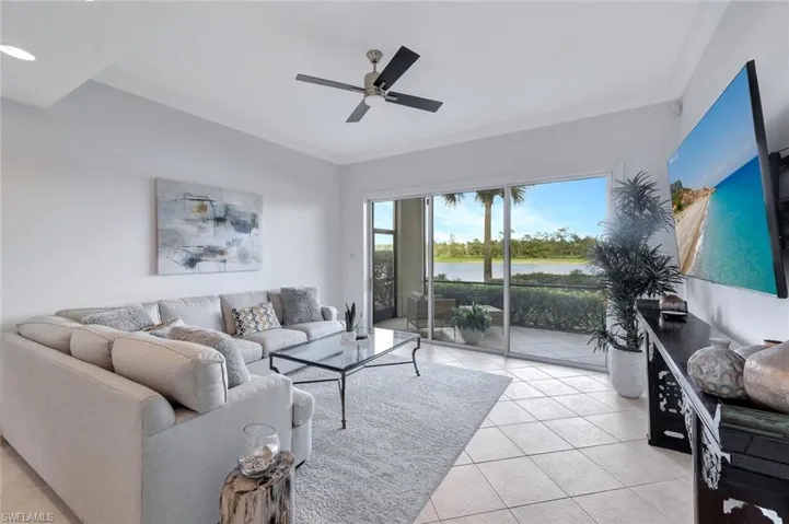 3695 Montreux Ln # 101, Naples, Florida 34114