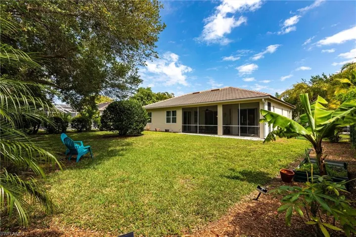 873  Grand Rapids  BLVD, Naples, FL 34120