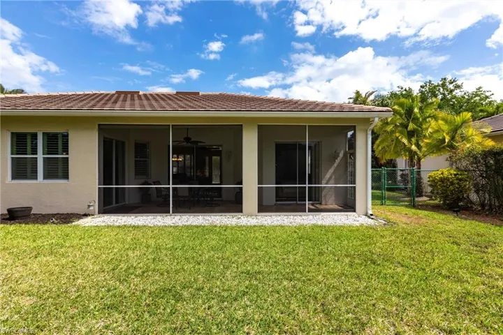 873  Grand Rapids  BLVD, Naples, FL 34120