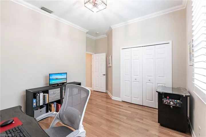 873  Grand Rapids  BLVD, Naples, FL 34120